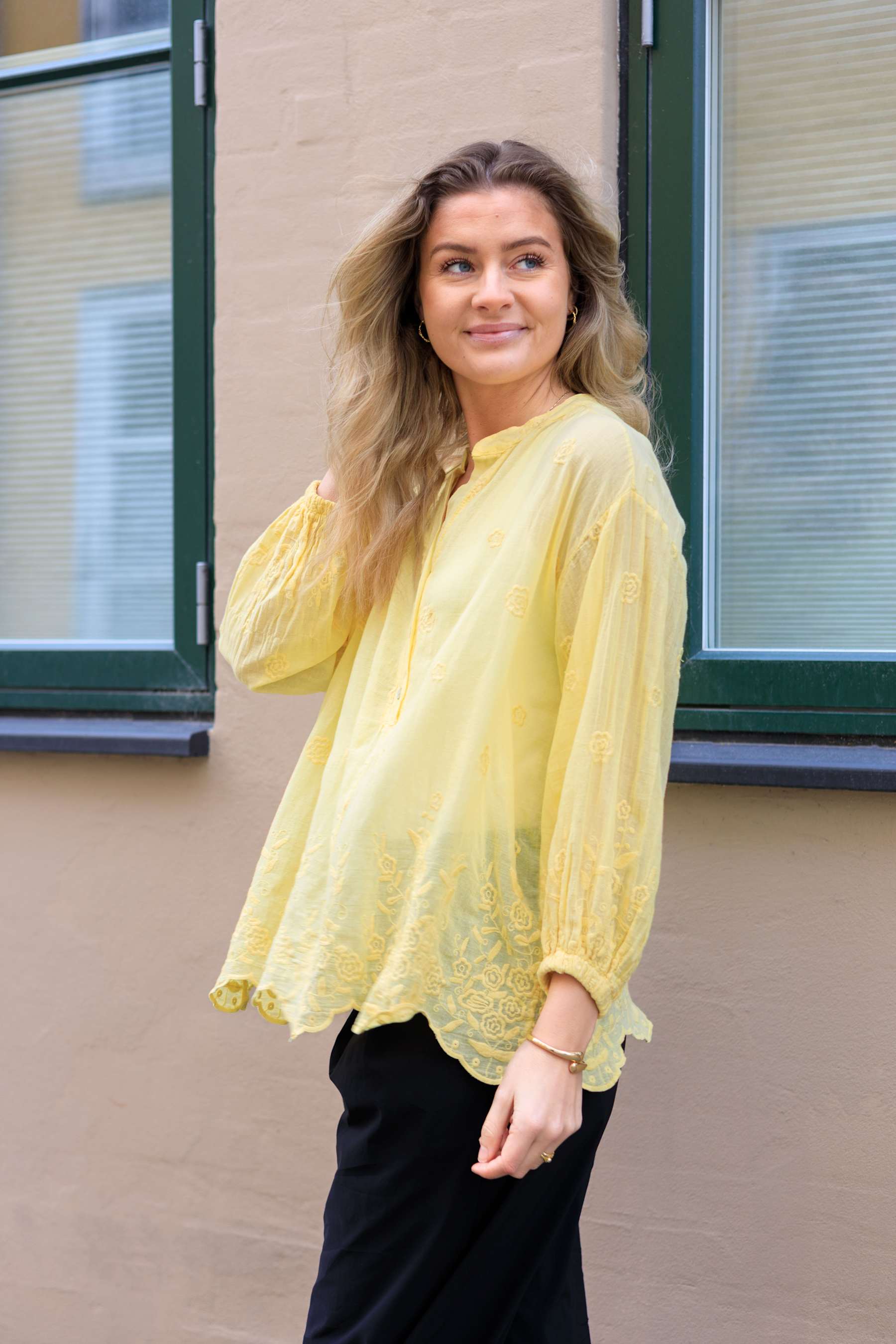 Black Colour BCLaura Blouse - Pastel Yellow