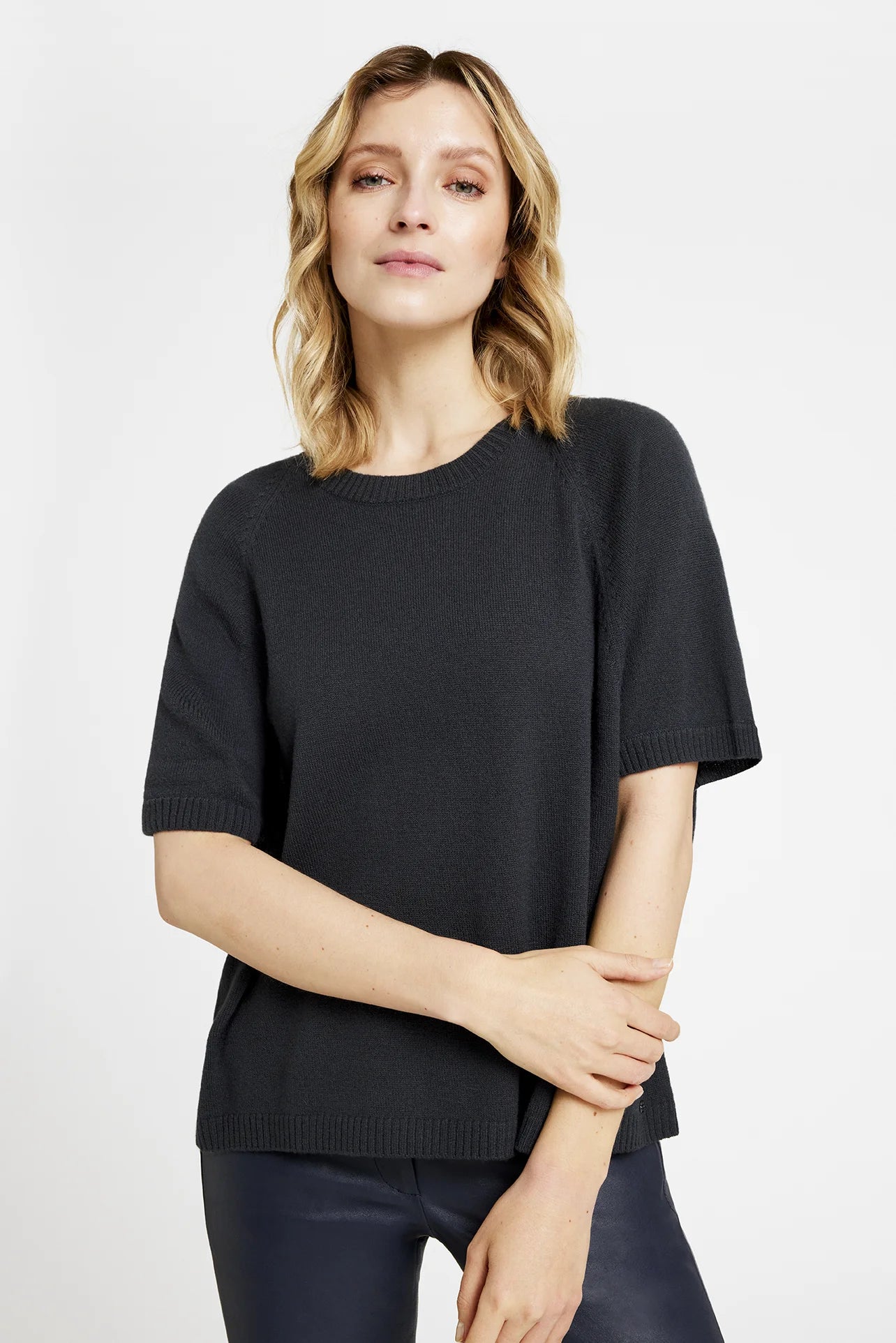 Gustav Celma Knit Cape - Midtnight