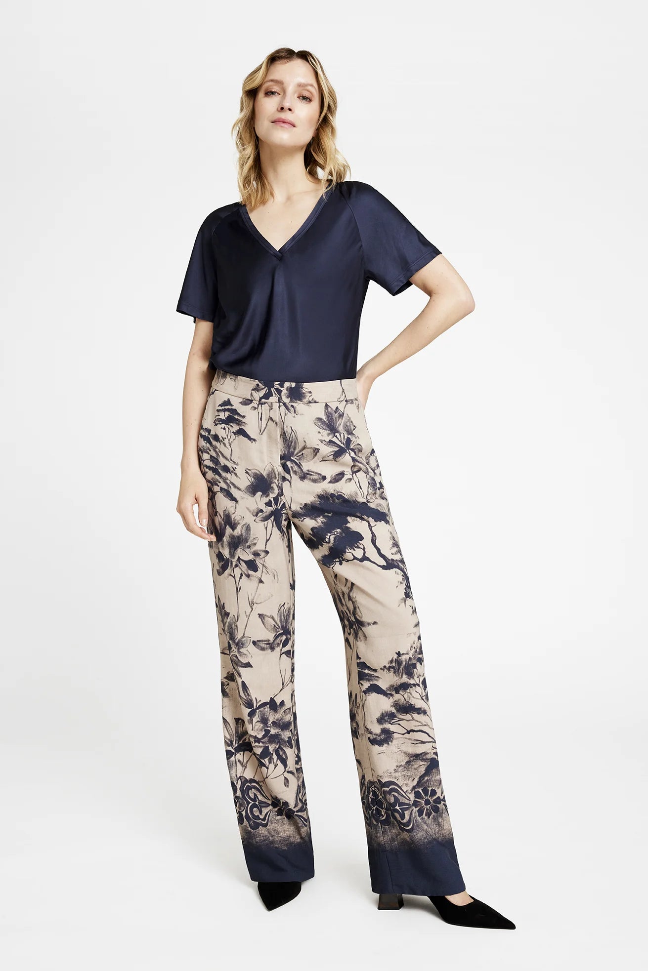 Gustav Phi Long Wide Leg Pant - Moon