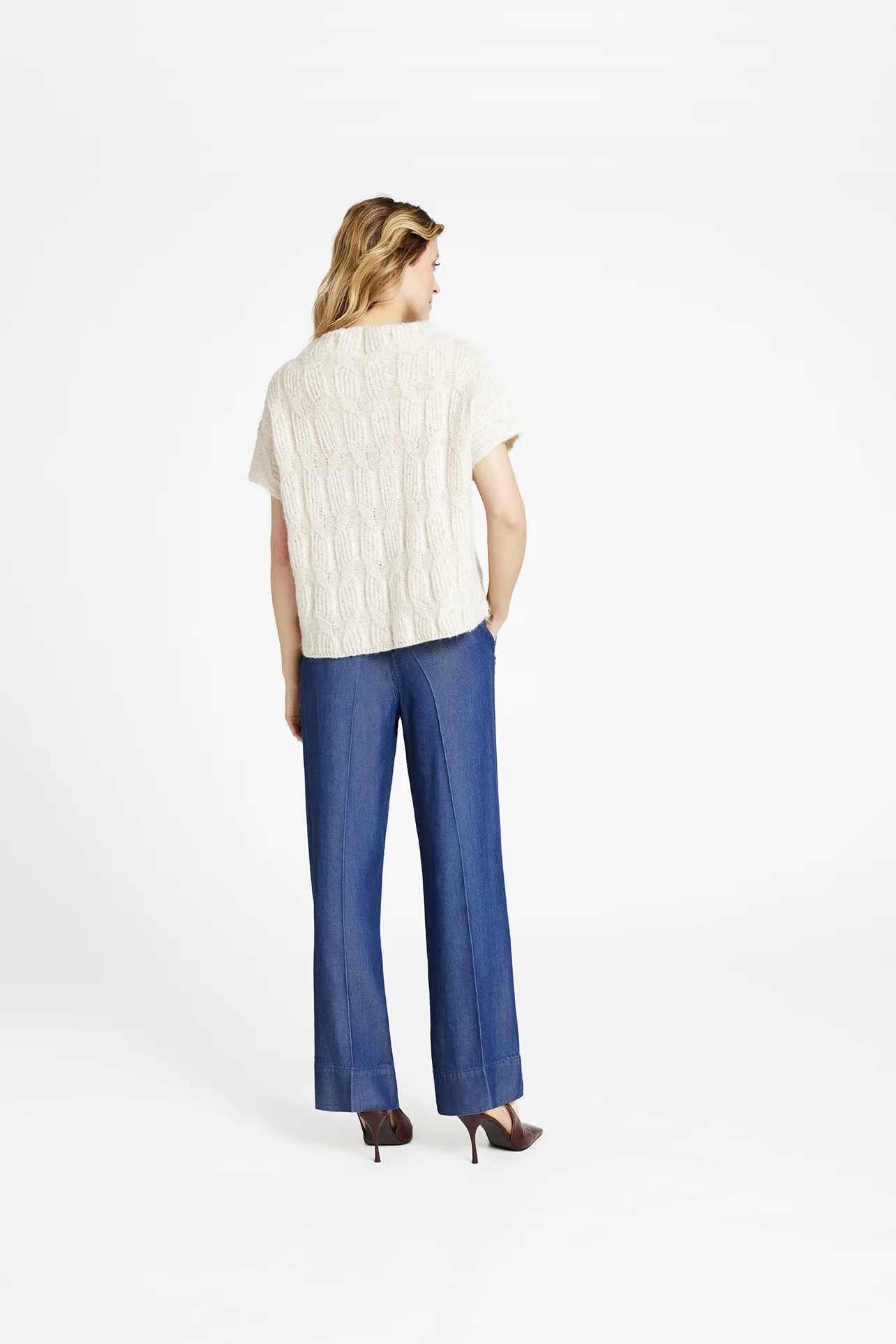 Gustav Coya Knit Cape - Off White