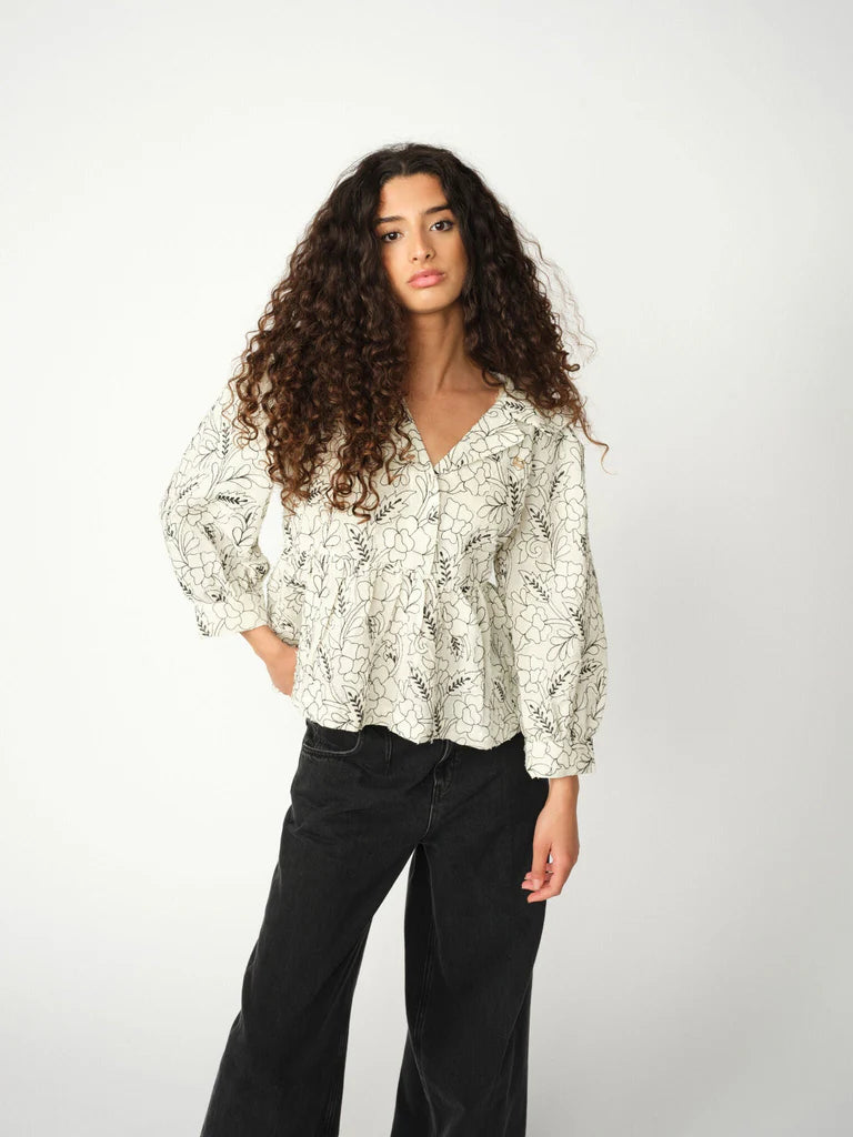 HEYANNO MMHPoet Jacquard Blouse - Ecru
