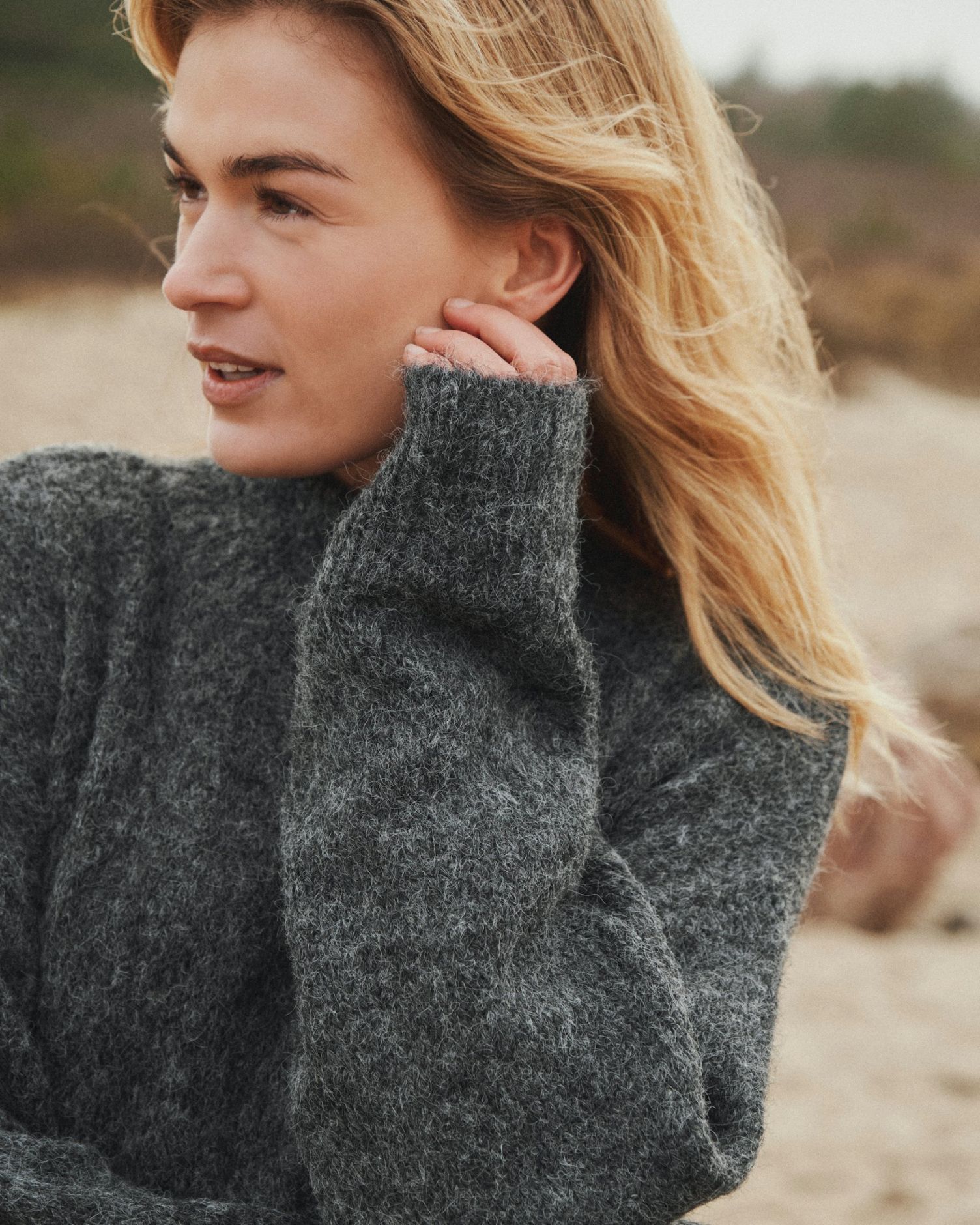 Neo Noir Paulina Fluffy Knit Blouse - Antracit