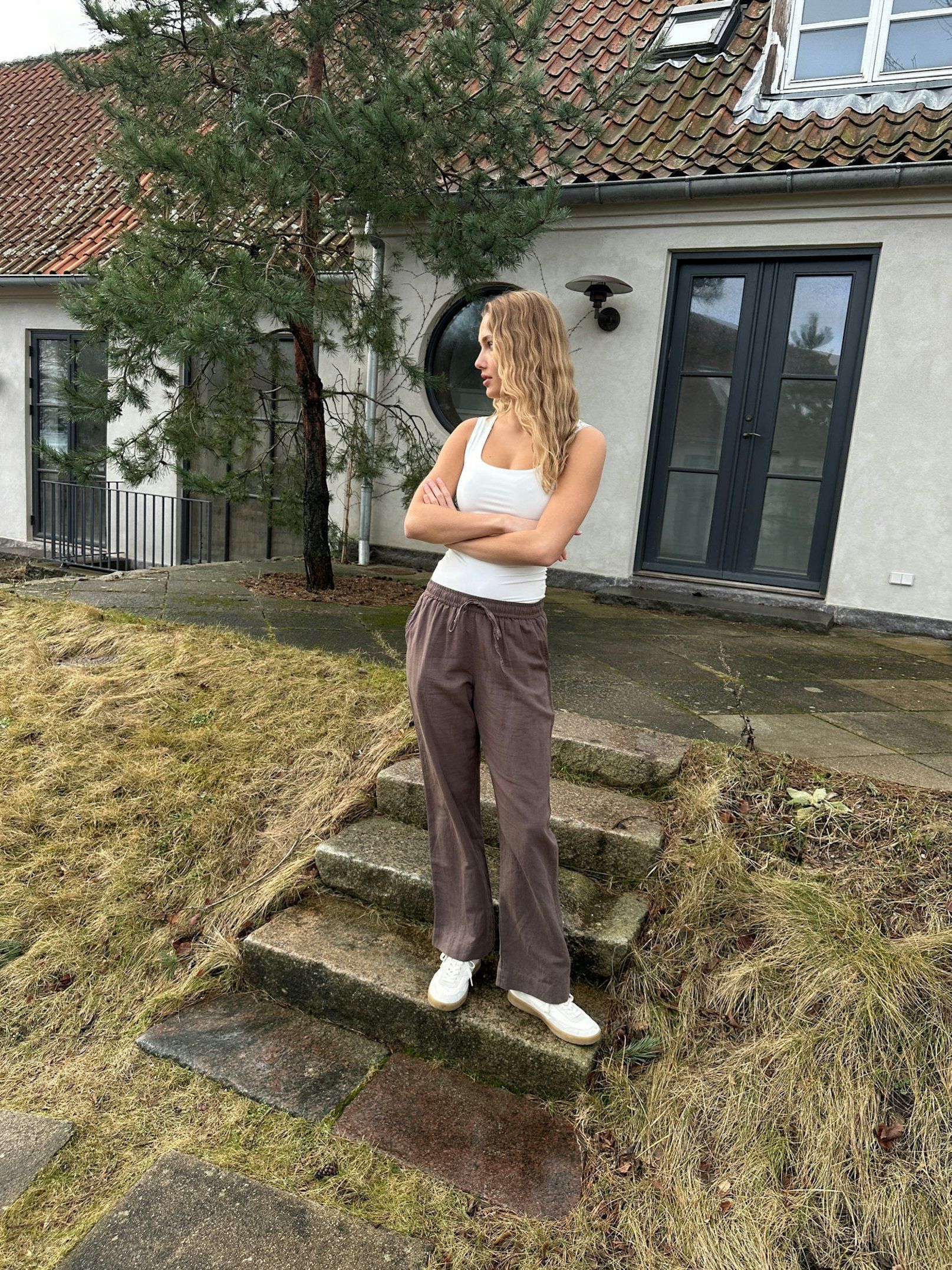 Neo Noir Sonar Linen Pants - Brown