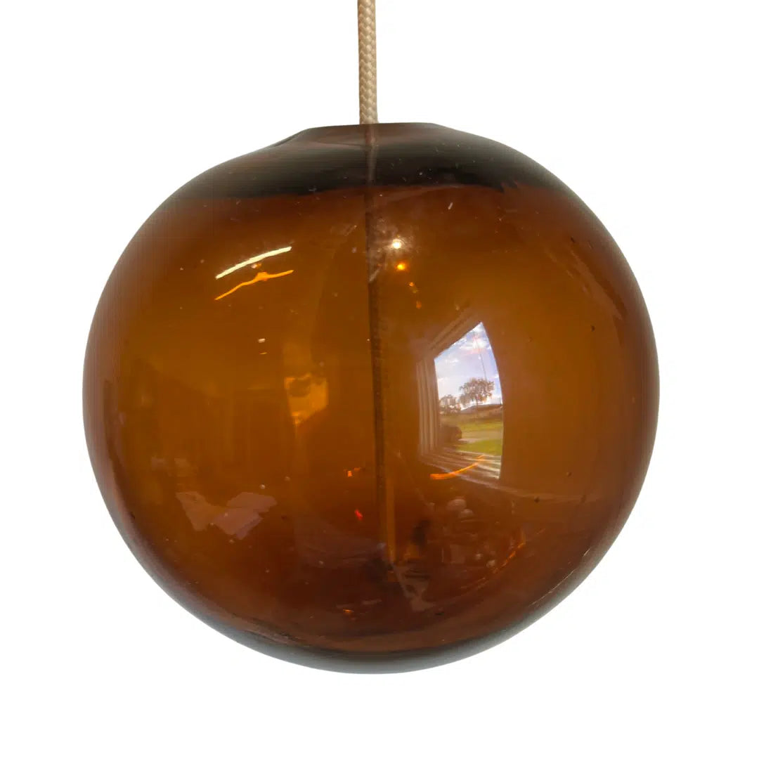 Nordic By Hand - Snoren Glas Kugle - Brun - M