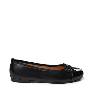 Pavement Lucy Ballarina - Black Patent