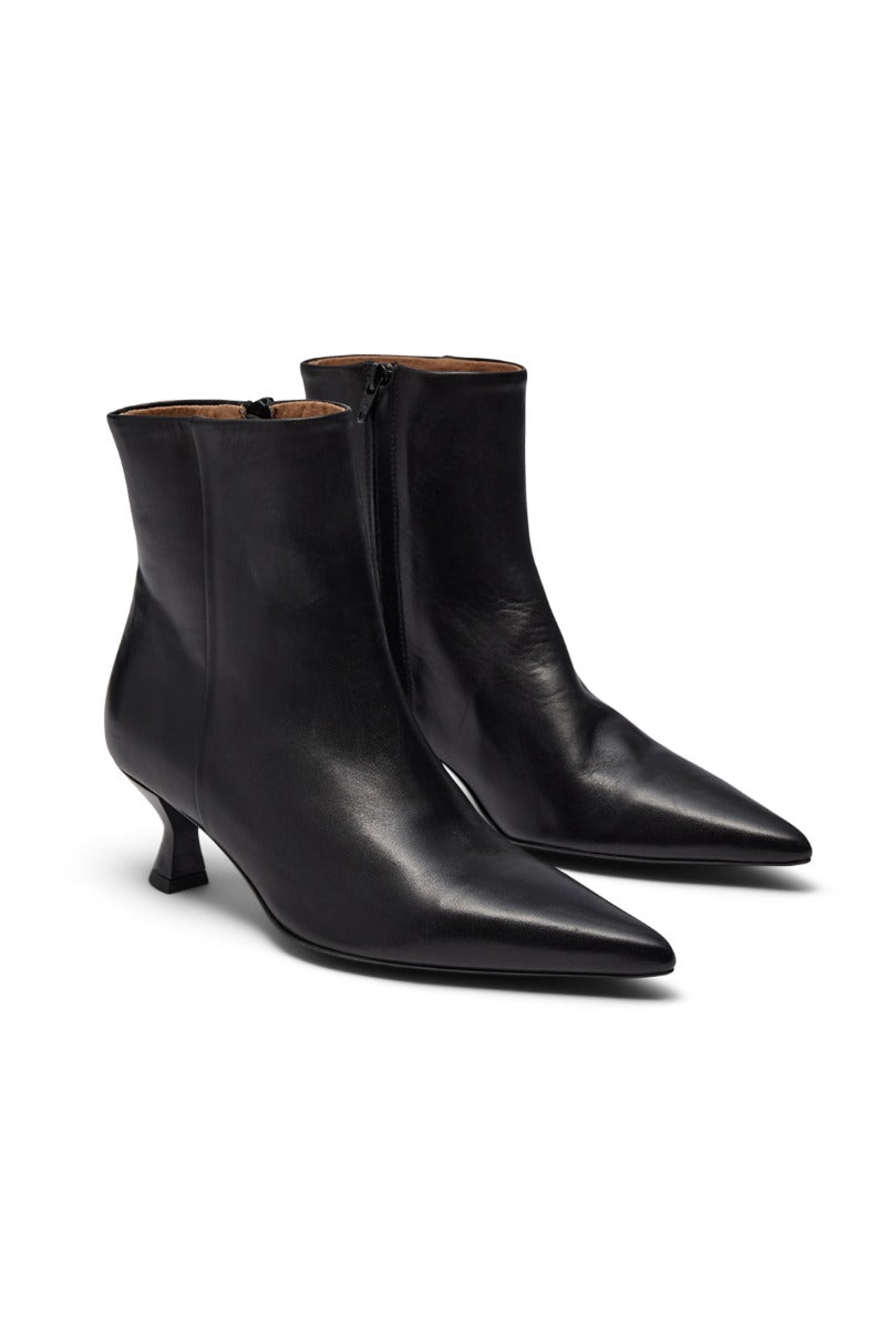 Pavement Violetta Highheeled Boot - Black