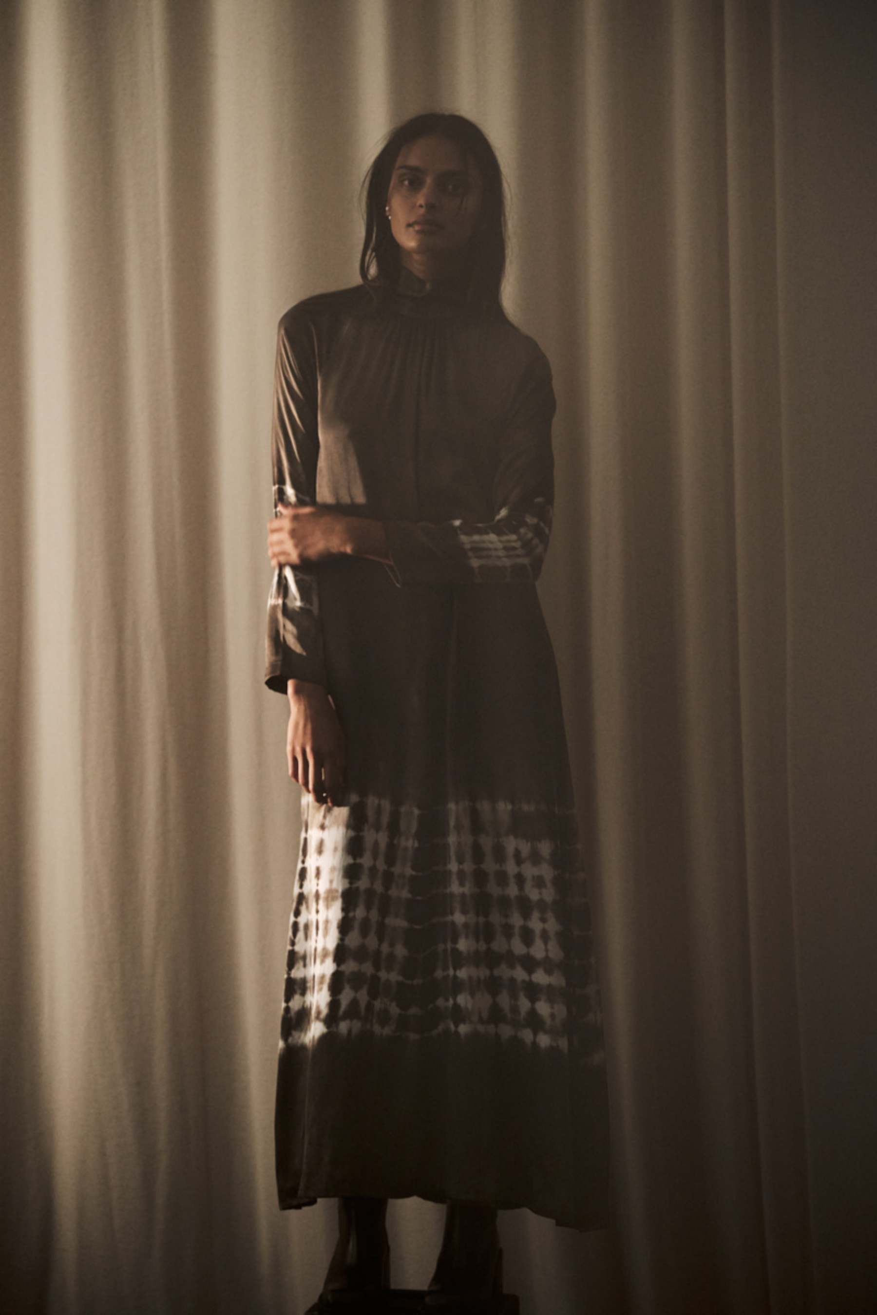 Rabens Saloner Heyal Frequency Funnel LS Dress - Dry Mocca Combo