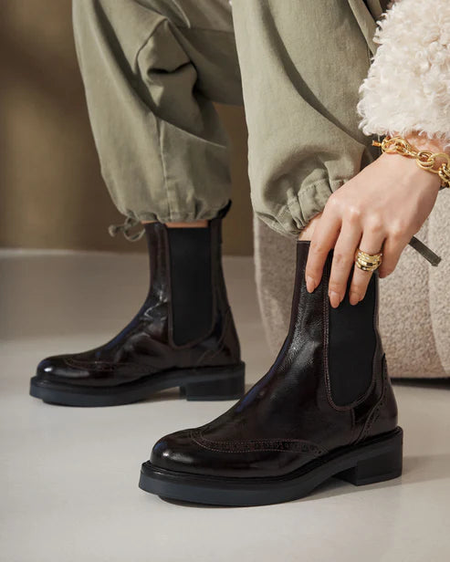 Via Vai Lucia Gina Chelsea Boots - Eris Mustang Brown